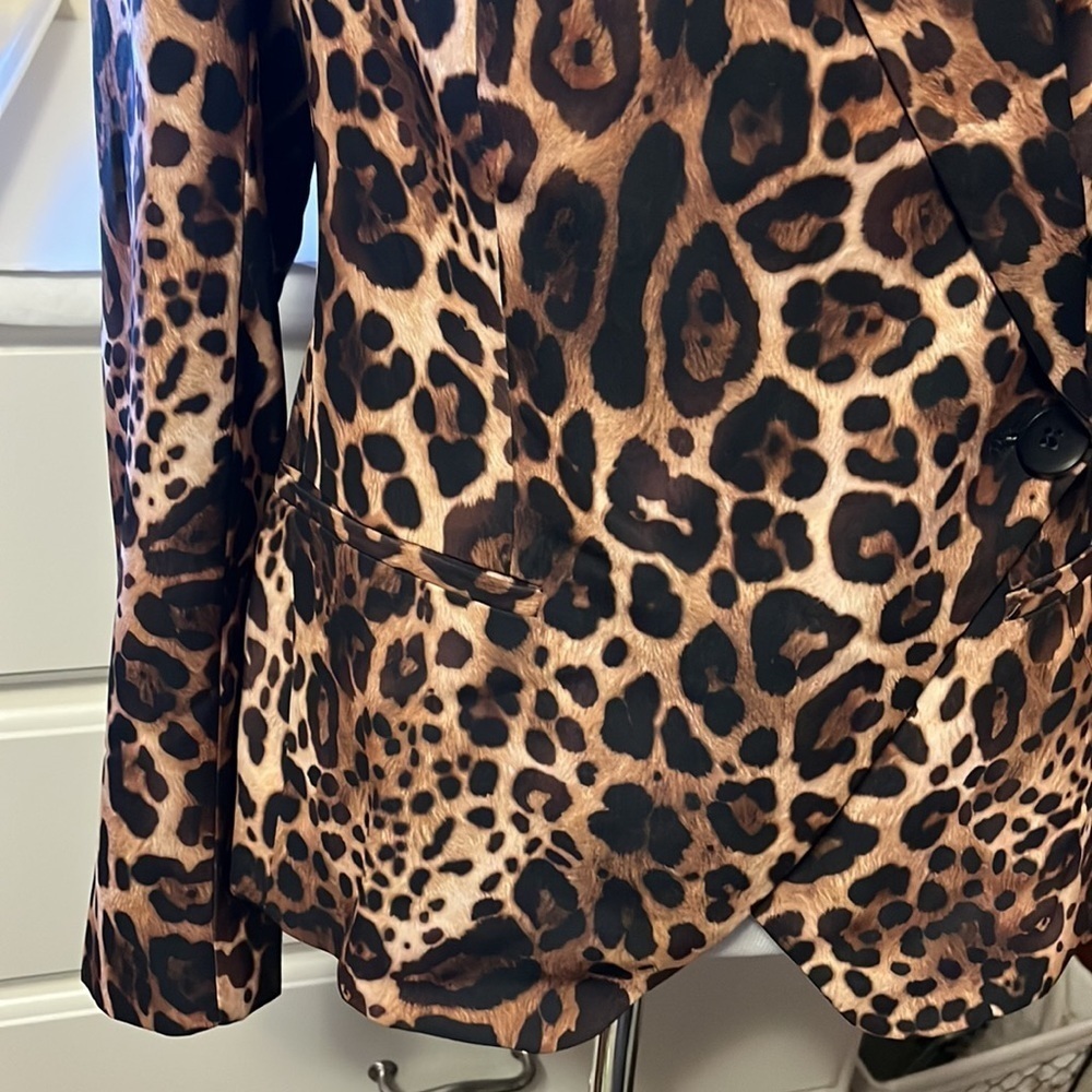 Express brand animal print fully lined blazer, new - Picture 4 of 11